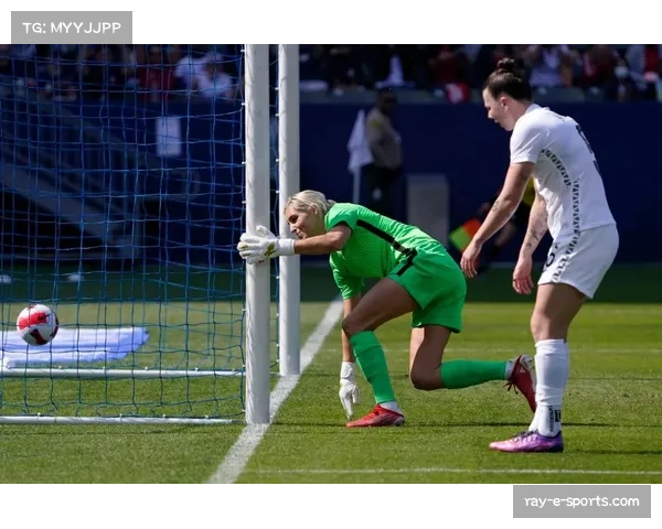 摩尔上演帽子戏法，坂元达裕传射助攻，雷克瑟姆险胜考文垂